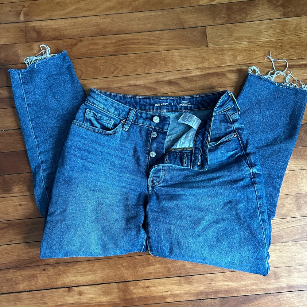 High wasted button fly mom jeans